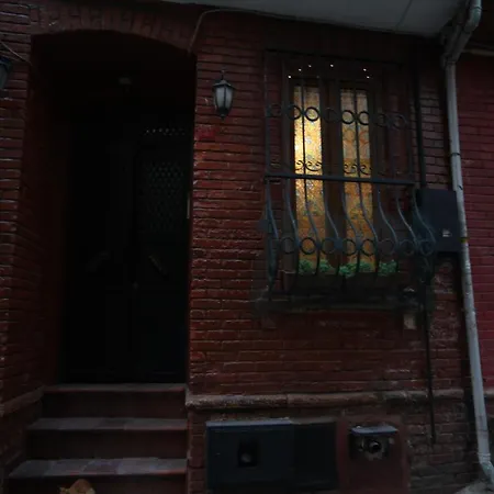 Private In Heart Of Taksim Square 2 Istanbul